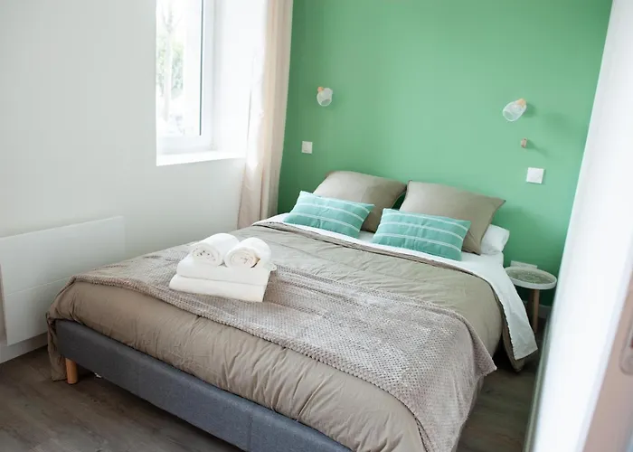 Immeuble De 3 Appartements Avec Cour Interieure