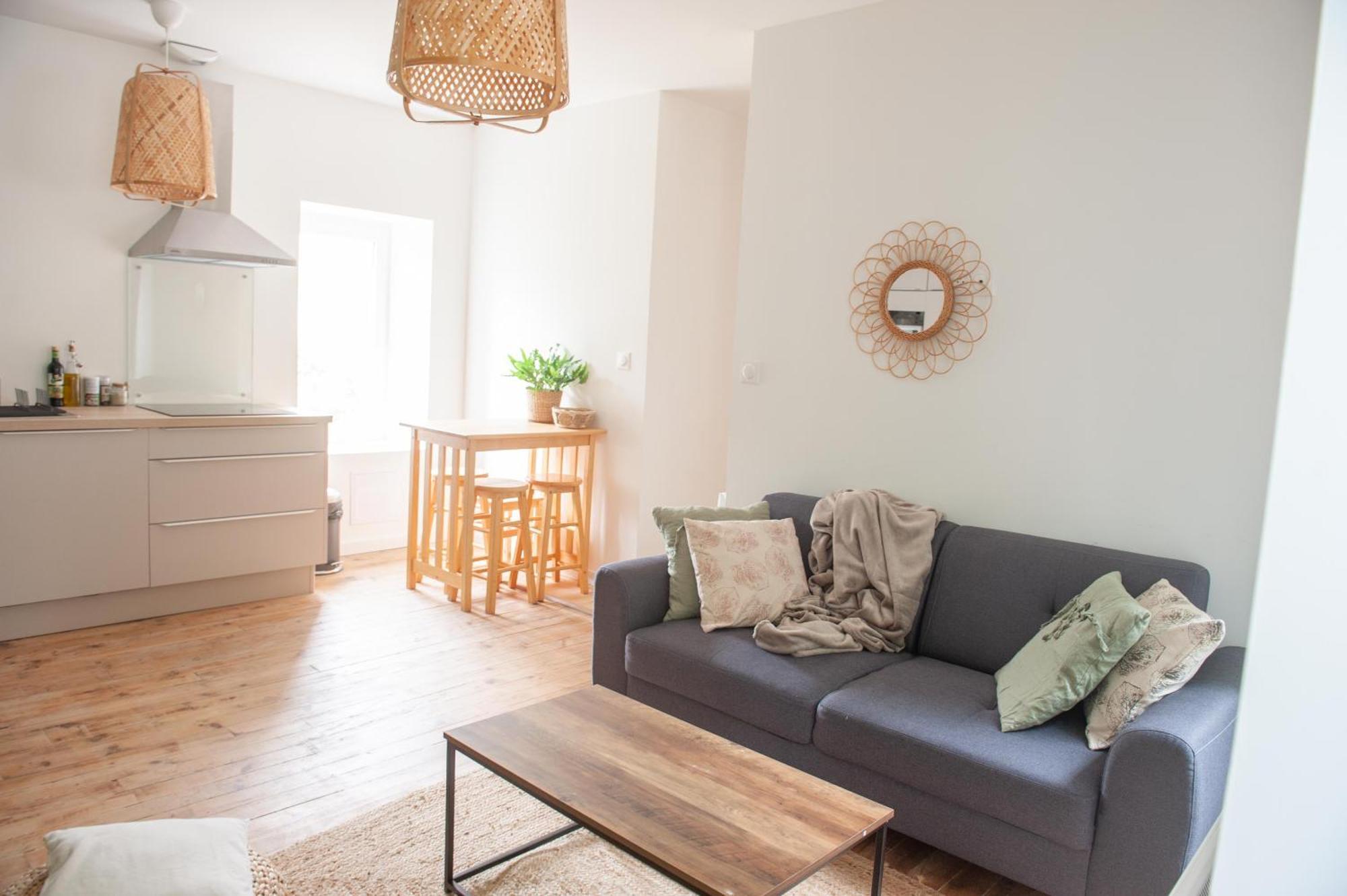 Immeuble De 3 Avec Cour Interieure * Brest
