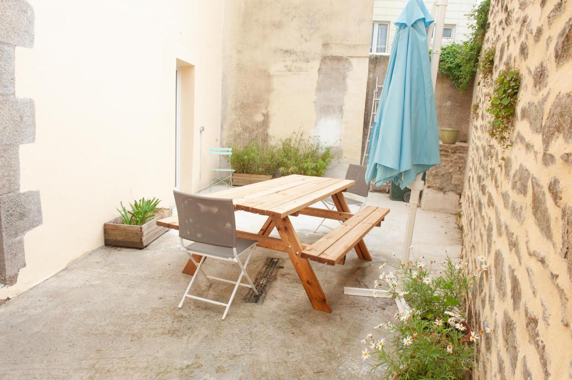 Immeuble De 3 Avec Cour Interieure
