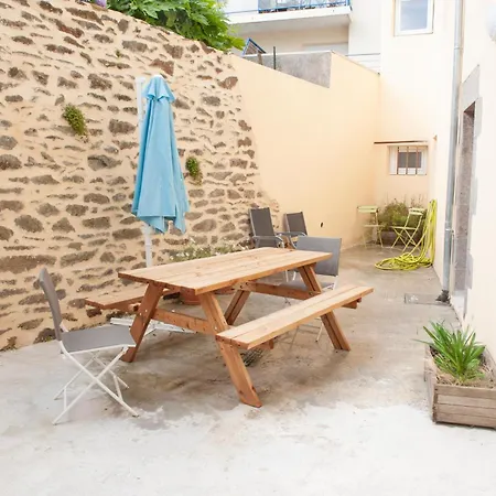 Immeuble De 3 Appartements Avec Cour Interieure Brest Extérieur photo